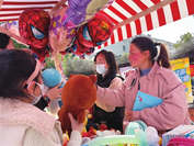 “公益市集”进社区_副本.jpg