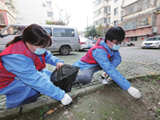 学雷锋见行动_副本.jpg